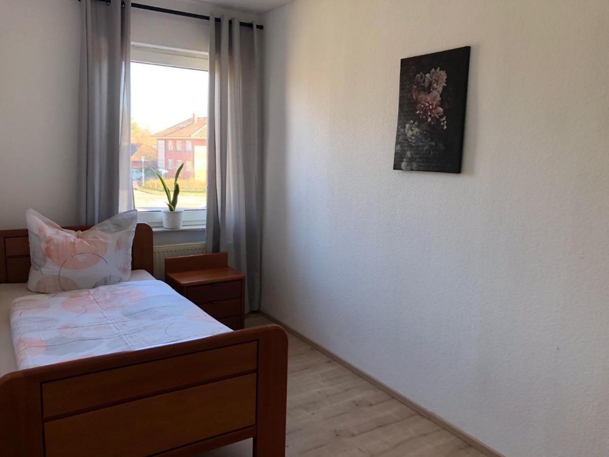 Lotus 5 * Cuxhaven